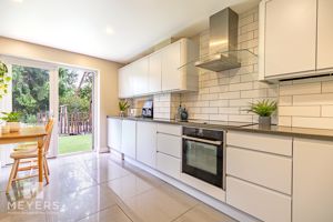 Photo 16- click for photo gallery